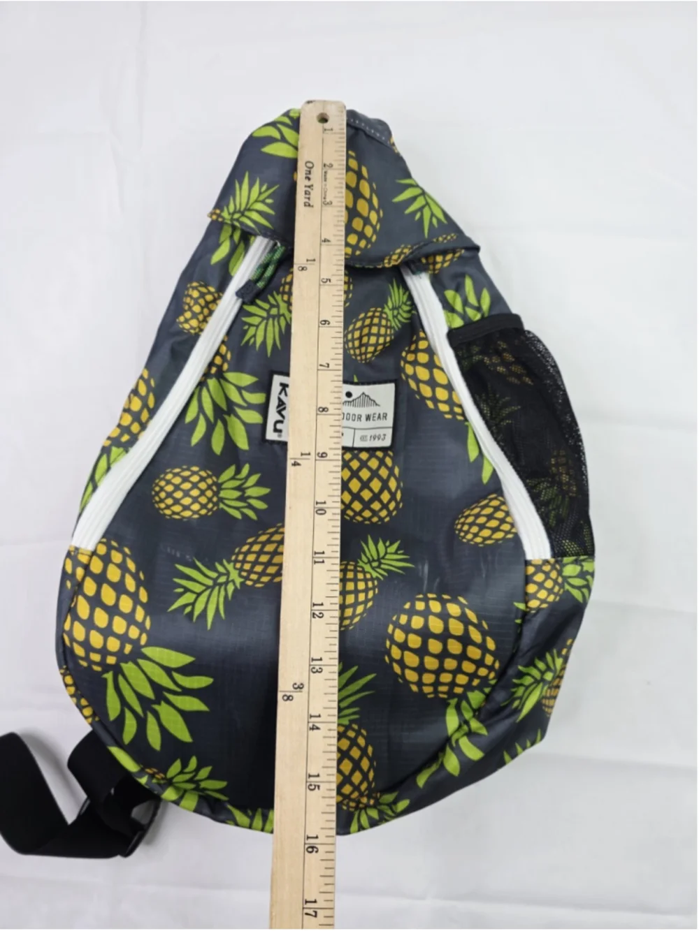 KAVU Outdoor Wear PINEAPPLE Rope SHOULDER Sling BAG Tote HIKING BACKPACK
